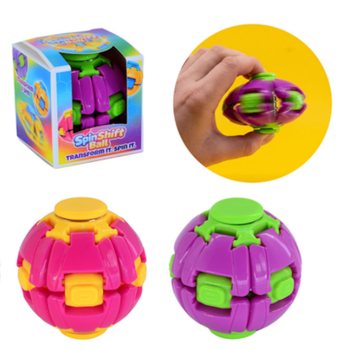 Fidgetballen in roze-geel en paars-groen, een los doosje en een hand die de bal spint