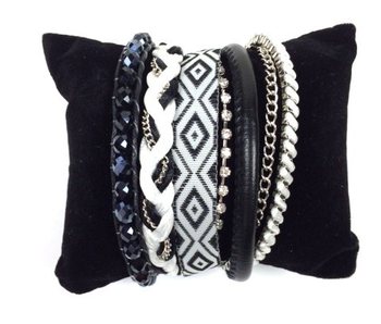 ARMBAND ZWART/WIT (1st)