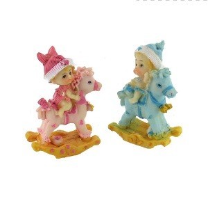 DECORATIE BABY OP HOBBELPAARD 8 CM (4st.)