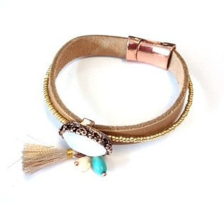 ARMBAND BRUIN MET STEEN (1st)